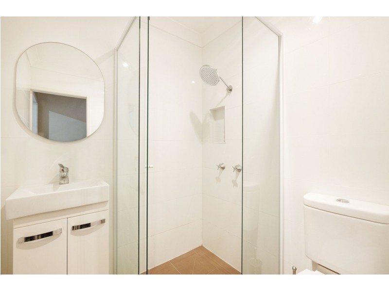 136 Christine Avenue, Burleigh Waters QLD 4220