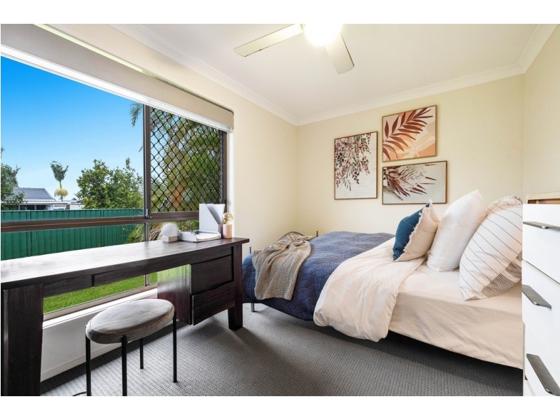 136 Christine Avenue, Burleigh Waters QLD 4220