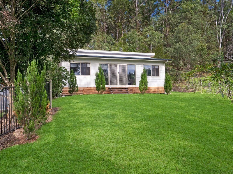 10 Nature Valley Court, Tallai QLD 4213