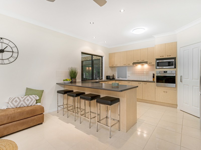 10 Nature Valley Court, Tallai QLD 4213