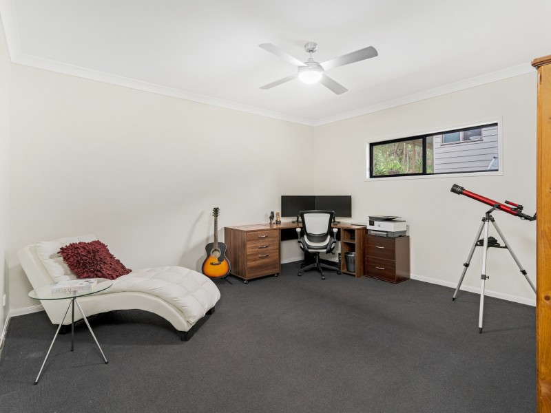 10 Nature Valley Court, Tallai QLD 4213