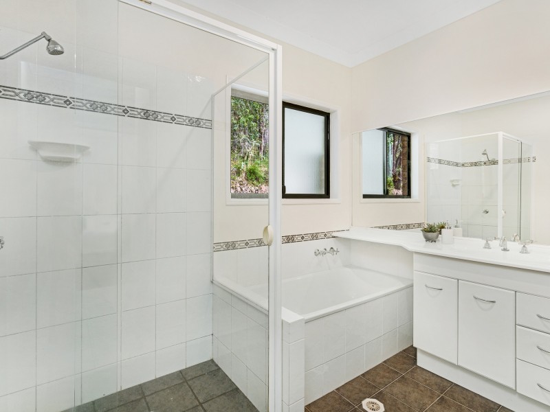 10 Nature Valley Court, Tallai QLD 4213