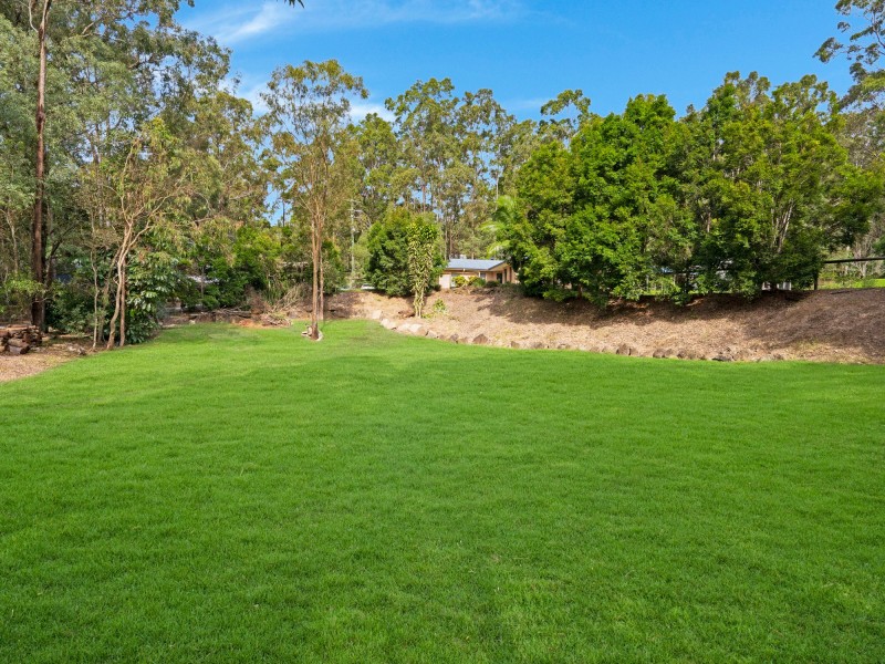 10 Nature Valley Court, Tallai QLD 4213