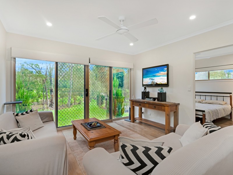 10 Nature Valley Court, Tallai QLD 4213