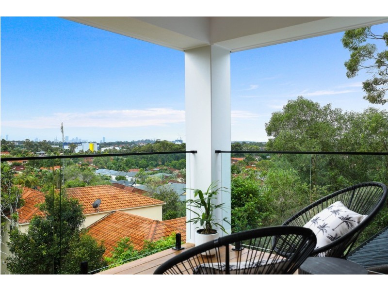 3 Suffolk Place, Mudgeeraba QLD 4213