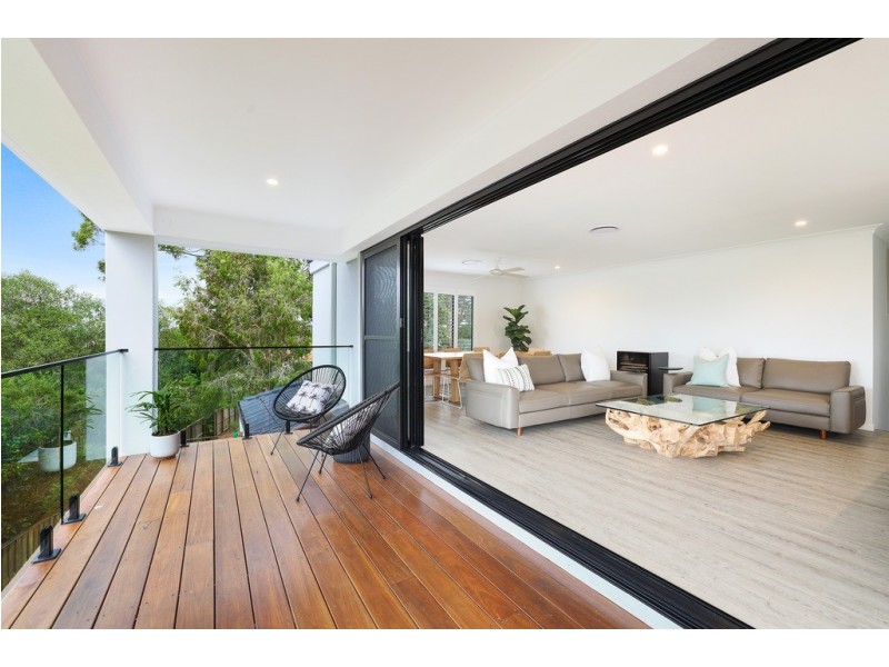 3 Suffolk Place, Mudgeeraba QLD 4213