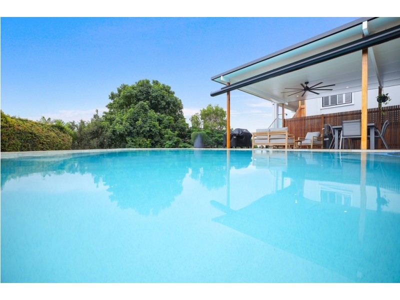 3 Suffolk Place, Mudgeeraba QLD 4213