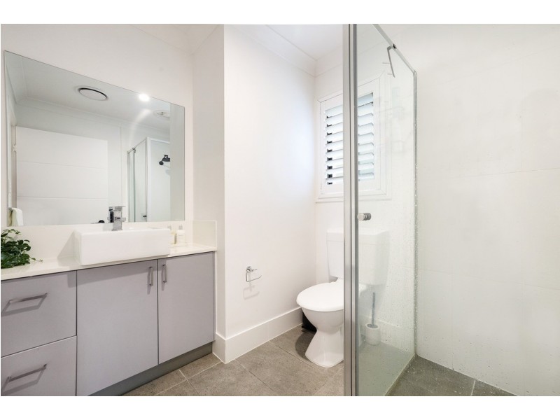 3 Suffolk Place, Mudgeeraba QLD 4213