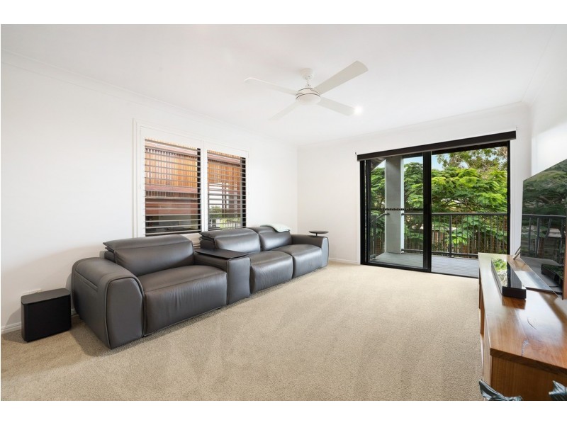 3 Suffolk Place, Mudgeeraba QLD 4213