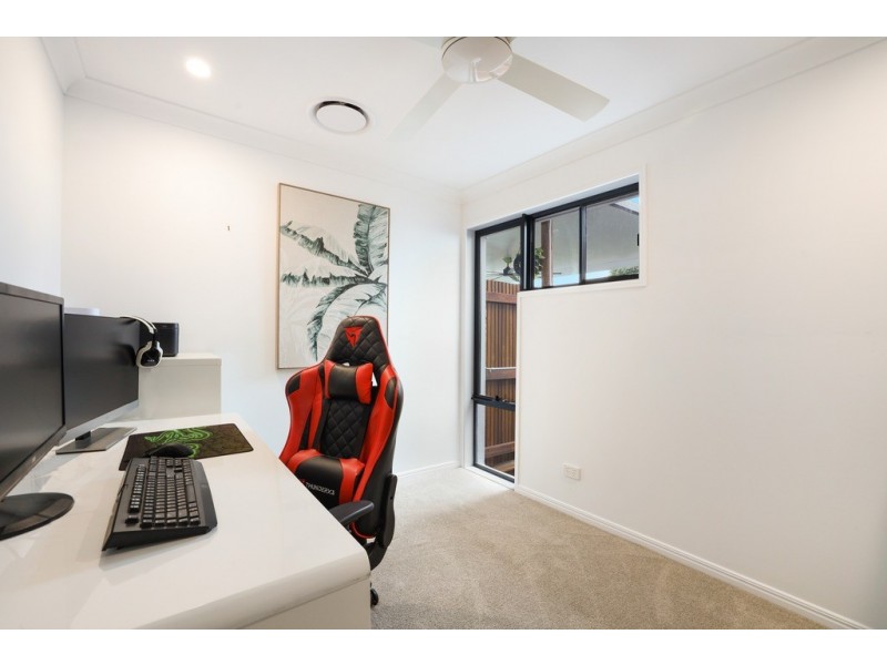 3 Suffolk Place, Mudgeeraba QLD 4213