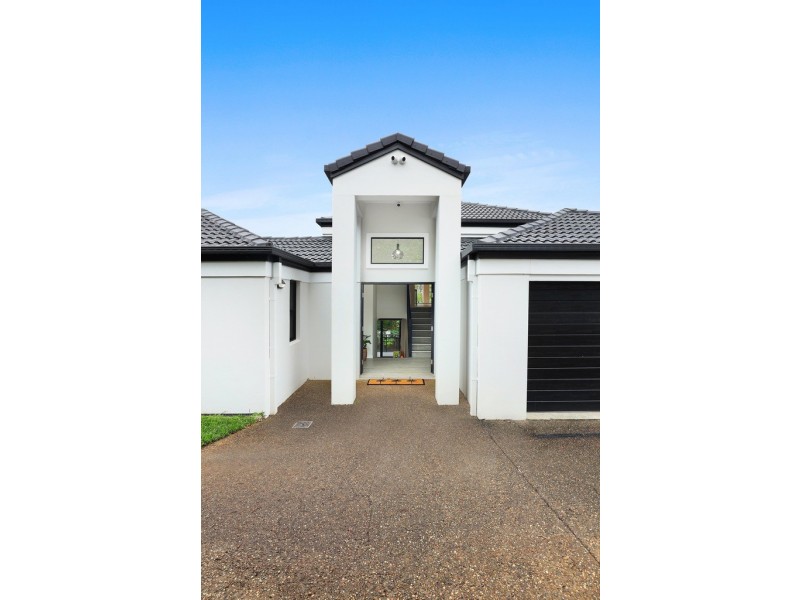 3 Suffolk Place, Mudgeeraba QLD 4213