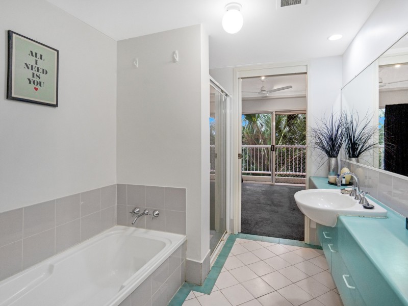 62/16 Crescent Avenue, Mermaid Beach QLD 4218