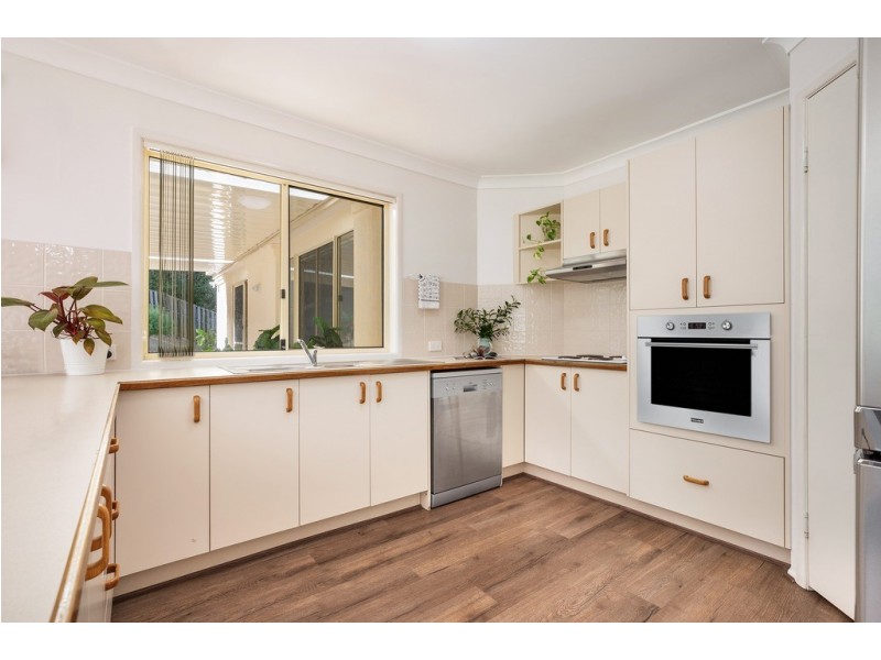 15 Hertford Crescent, Mudgeeraba QLD 4213