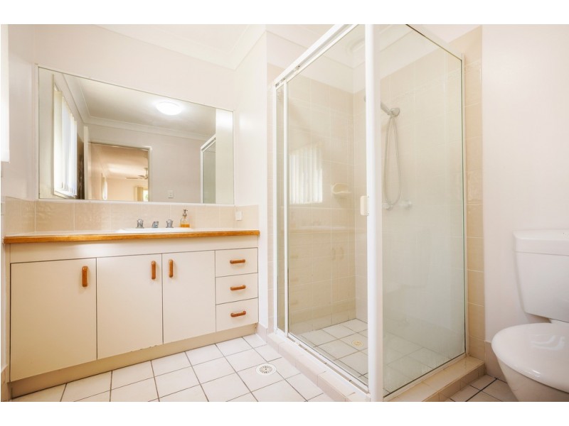 15 Hertford Crescent, Mudgeeraba QLD 4213