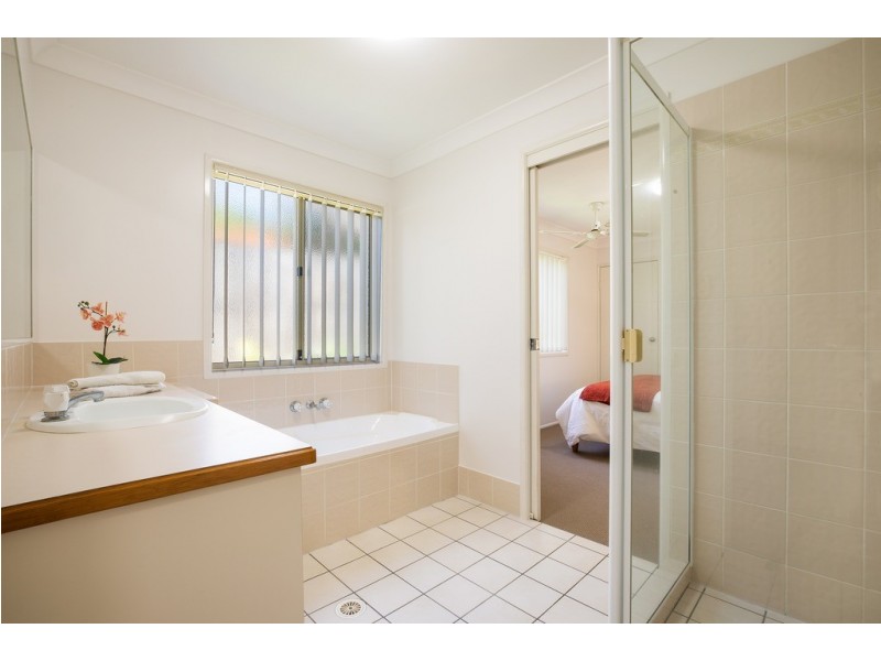 15 Hertford Crescent, Mudgeeraba QLD 4213