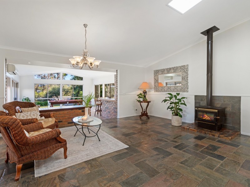 40 Thredbo Drive, Worongary QLD 4213