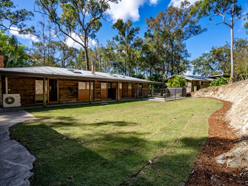 4 Jeremy Court, Worongary QLD 4213