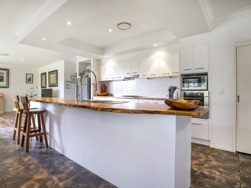 46 Tourmaline Court, Bonogin QLD 4213