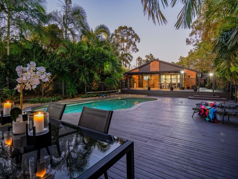 1 McKavanagh Place, Worongary QLD 4213
