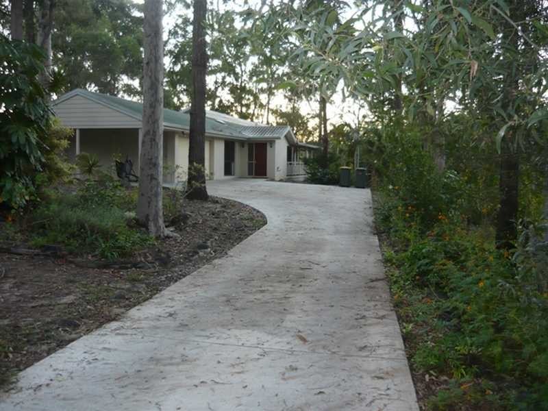 6 Scullin Street, Mudgeeraba QLD 4213