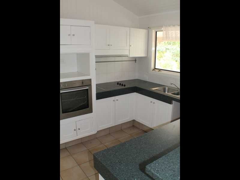 6 Scullin Street, Mudgeeraba QLD 4213