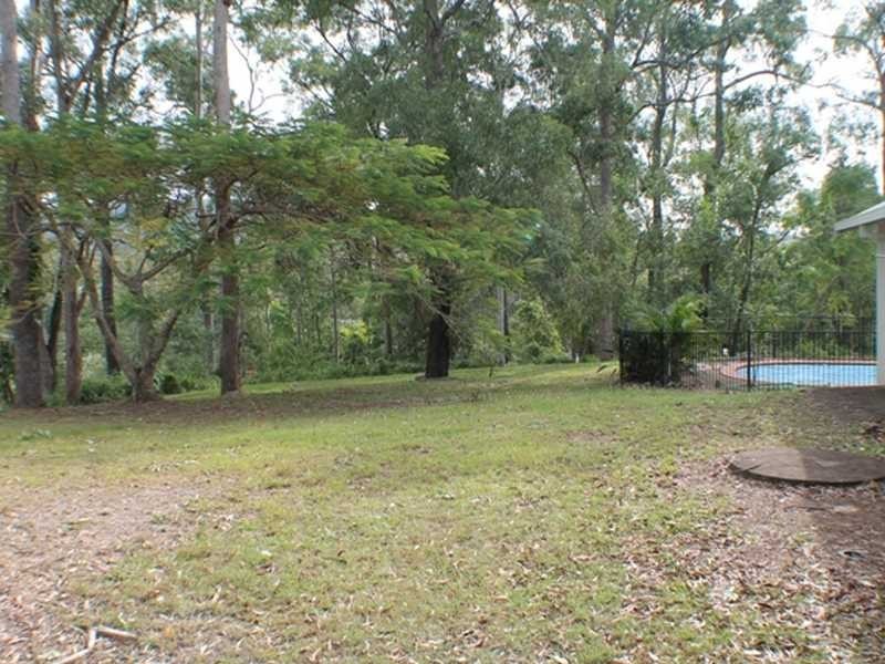 6 Scullin Street, Mudgeeraba QLD 4213