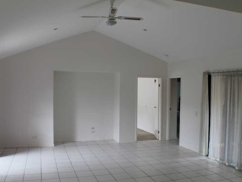 6 Scullin Street, Mudgeeraba QLD 4213