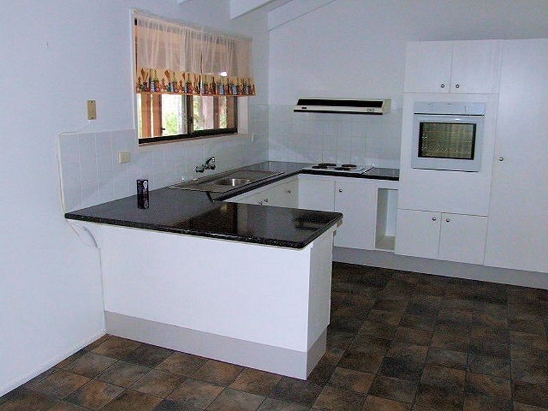30 Latrobe Avenue, Helensvale QLD 4212