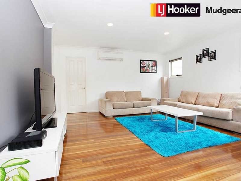 61 Cedarwood Crescent, Robina QLD 4226