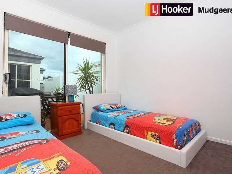 61 Cedarwood Crescent, Robina QLD 4226