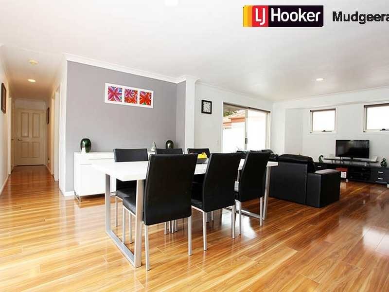 61 Cedarwood Crescent, Robina QLD 4226