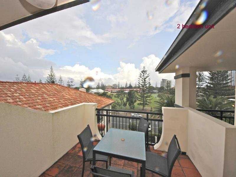 9 Margaret Avenue, Broadbeach QLD 4218