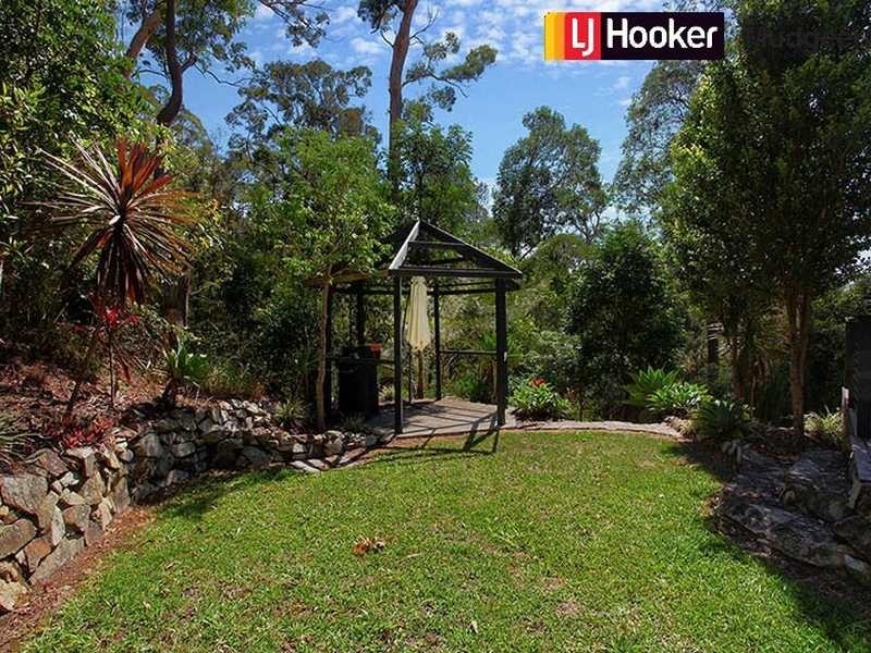15-17 Honeysuckle Lane, Bonogin QLD 4213