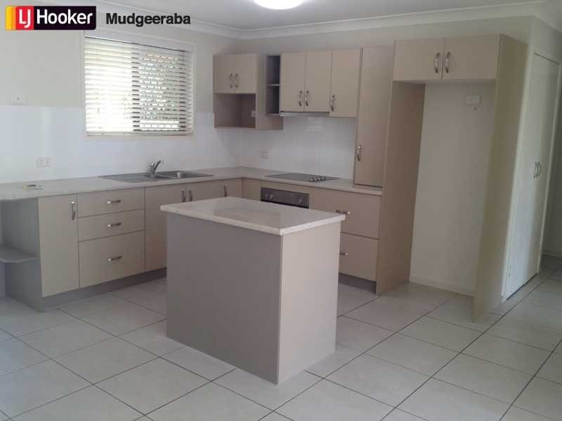 2/3 Regency Place, Mudgeeraba QLD 4213