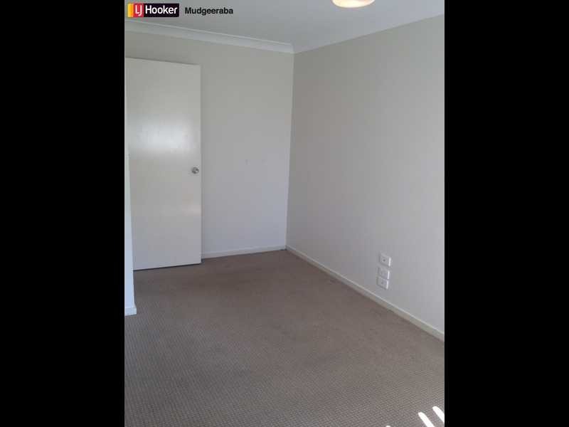 2/3 Regency Place, Mudgeeraba QLD 4213