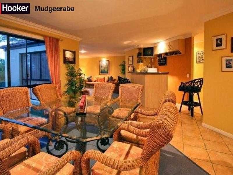 120 Strawberry Rd, Mudgeeraba QLD 4213