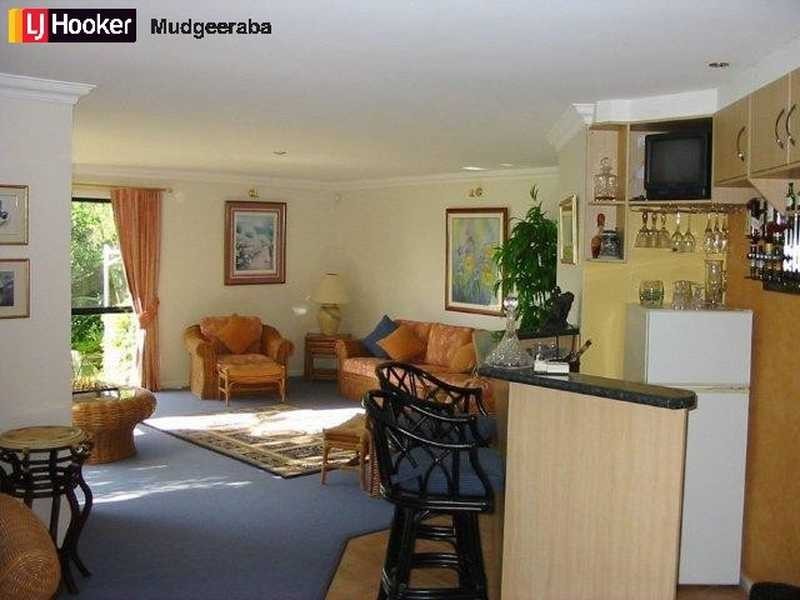 120 Strawberry Rd, Mudgeeraba QLD 4213