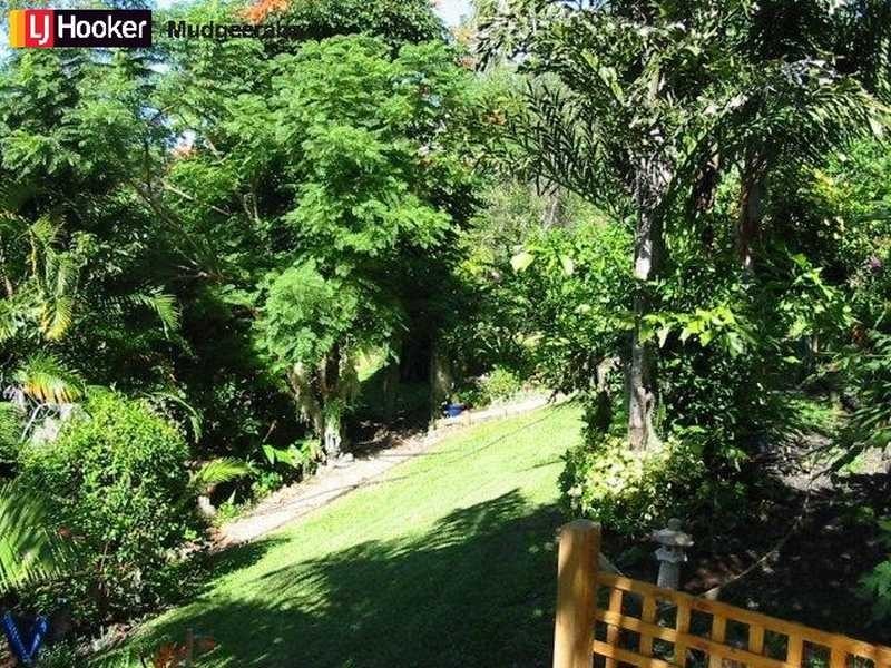 120 Strawberry Rd, Mudgeeraba QLD 4213
