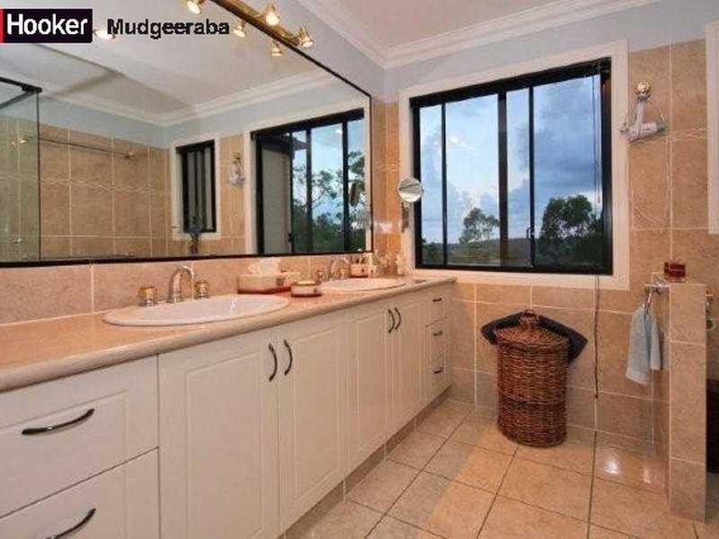 120 Strawberry Rd, Mudgeeraba QLD 4213