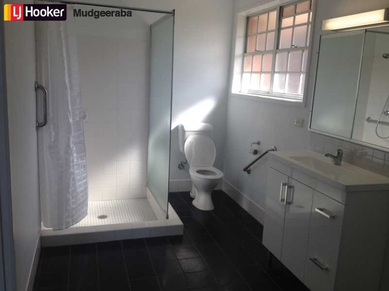 17 Tathra Place, Tallai QLD 4213