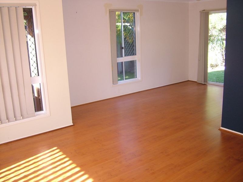 27 Parklake Drive, Mudgeeraba QLD 4213