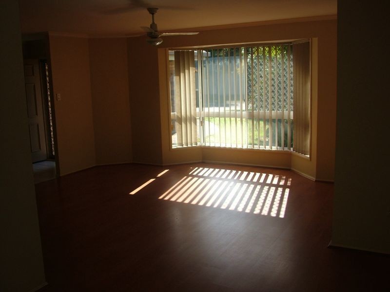 27 Parklake Drive, Mudgeeraba QLD 4213