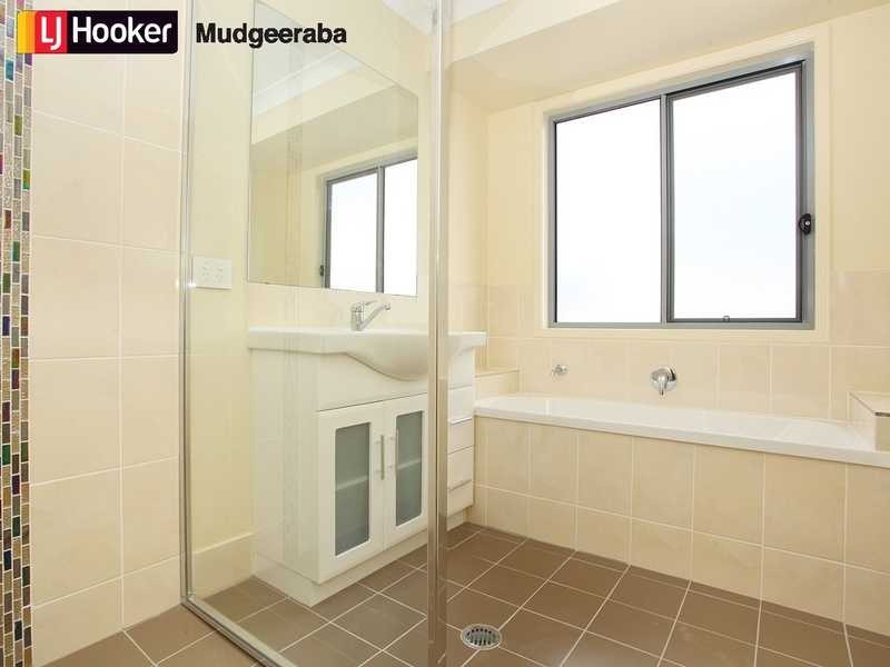 7 Golden Grove Boulevard, Reedy Creek QLD 4227