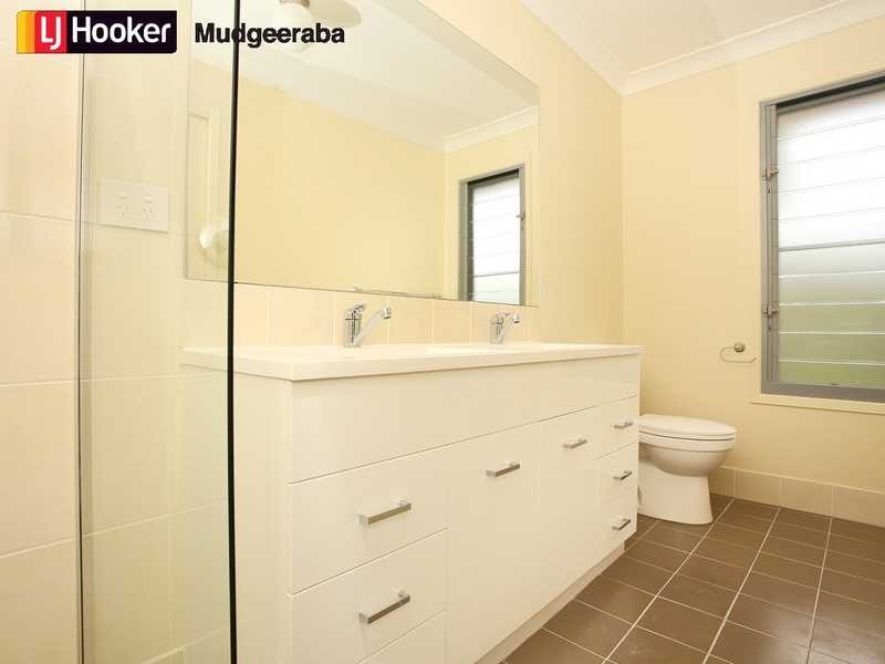 7 Golden Grove Boulevard, Reedy Creek QLD 4227