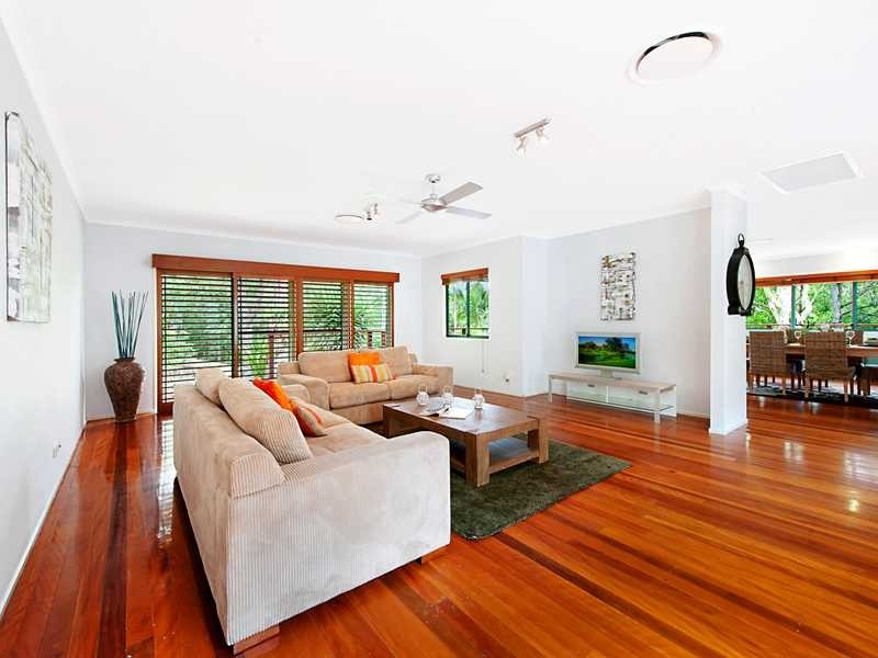 5 Windemere Drive, Bonogin QLD 4213