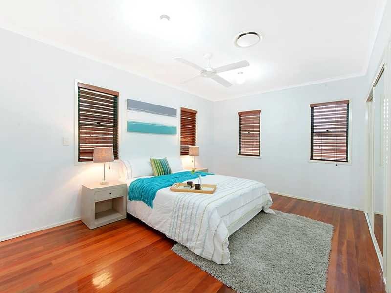 5 Windemere Drive, Bonogin QLD 4213