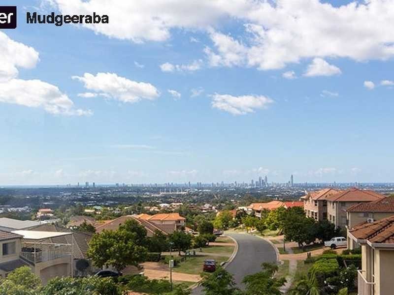 2/86 Kincaid Drive, Highland Park QLD 4211