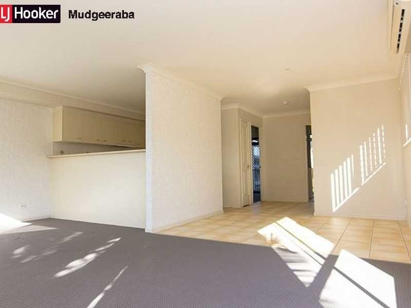 2/86 Kincaid Drive, Highland Park QLD 4211