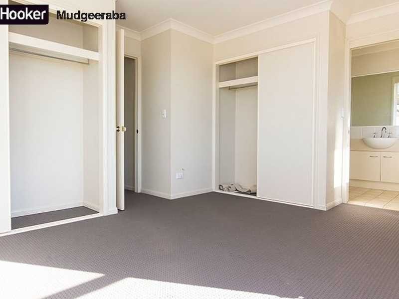 2/86 Kincaid Drive, Highland Park QLD 4211