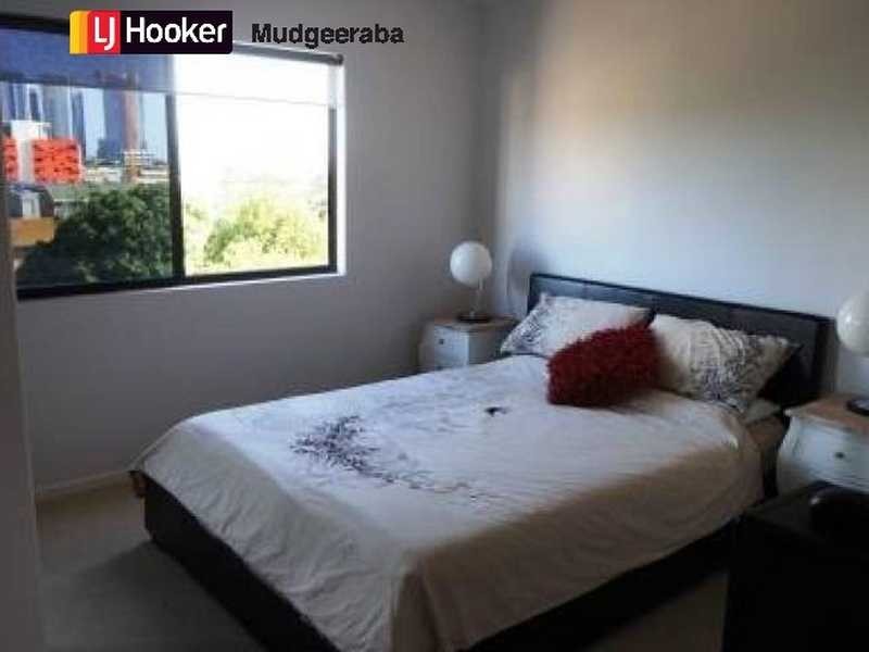 13/14-18 Little Norman Street, Southport QLD 4215